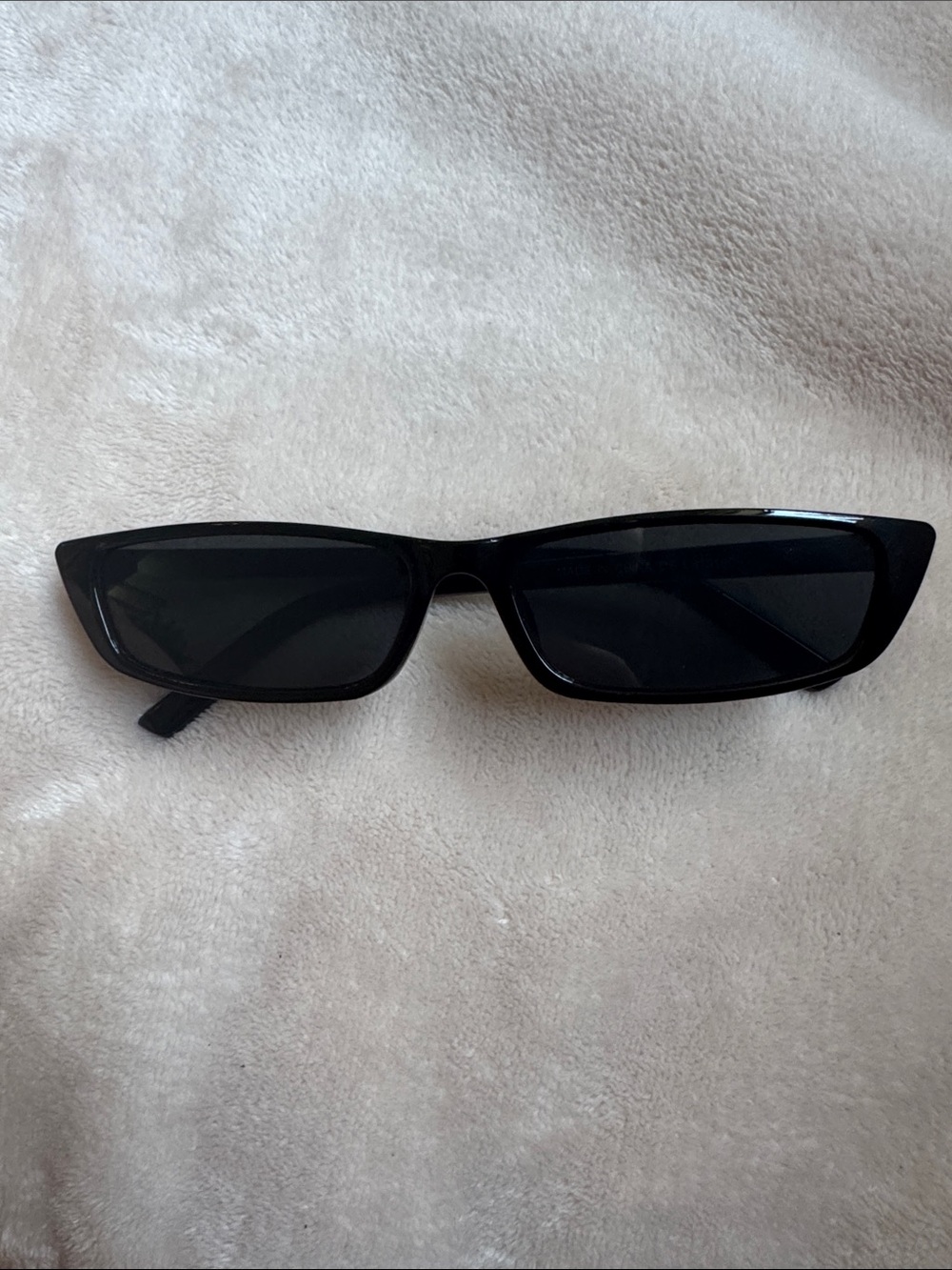 Black Slim Cat-Eye Low Rise Sunglasses